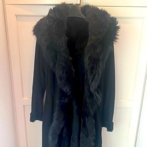 Oscar de la Renta Black fur coat with black leather belt